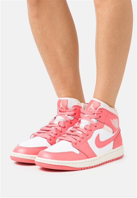 nike wmns mid weiß|Air Jordan 1 Mid Women's Shoes .